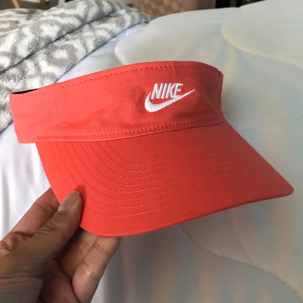 Nike Visor!
